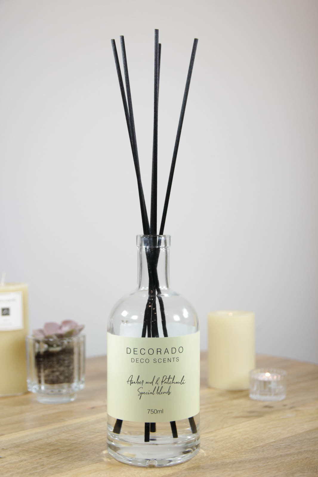 AMBER OUD & PATCHOULI 750ml Clear Bottle מפיצי ריח בישום לבית דקורדו