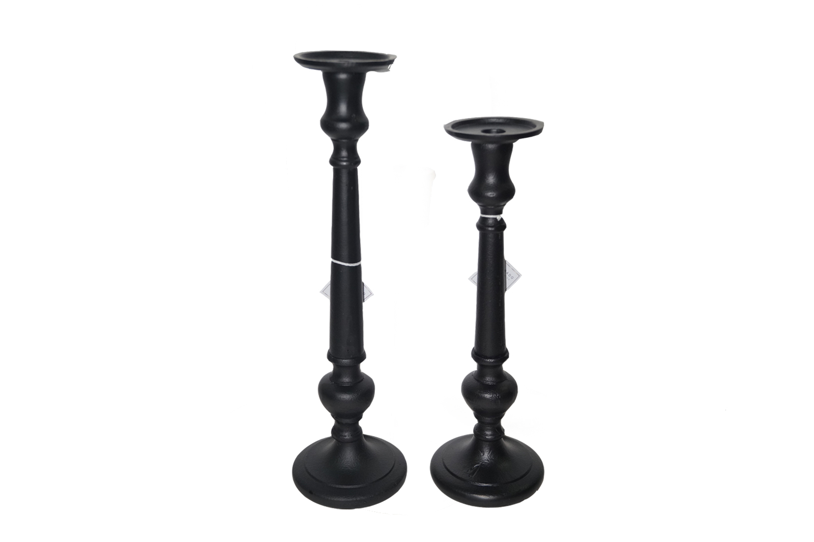 זוג פמוטי מתכת שחורים זוג פמוטי מתכת שחורים